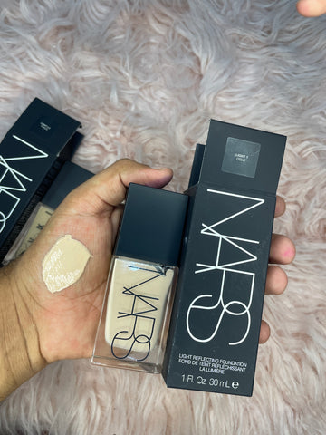 NARS LIGHT REFLECTING FOUNDATION 30ML