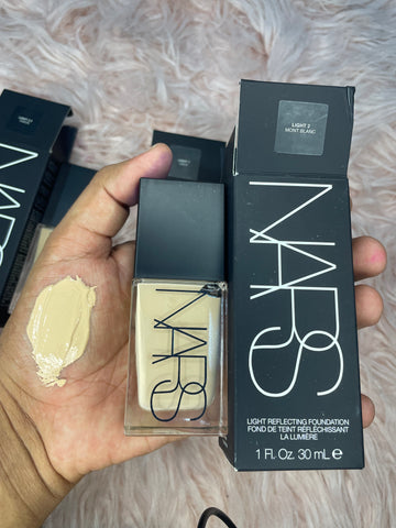 NARS LIGHT REFLECTING FOUNDATION 30ML